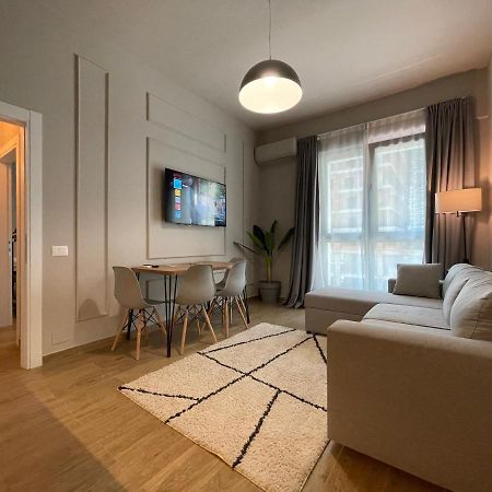 Square 21 Apartments Tiranë Luaran gambar