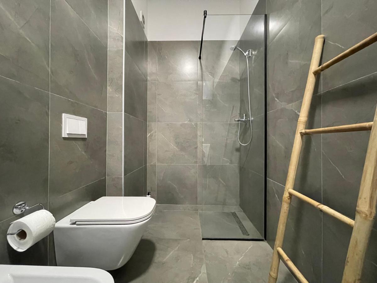 Square 21 Apartments Tiranë Luaran gambar