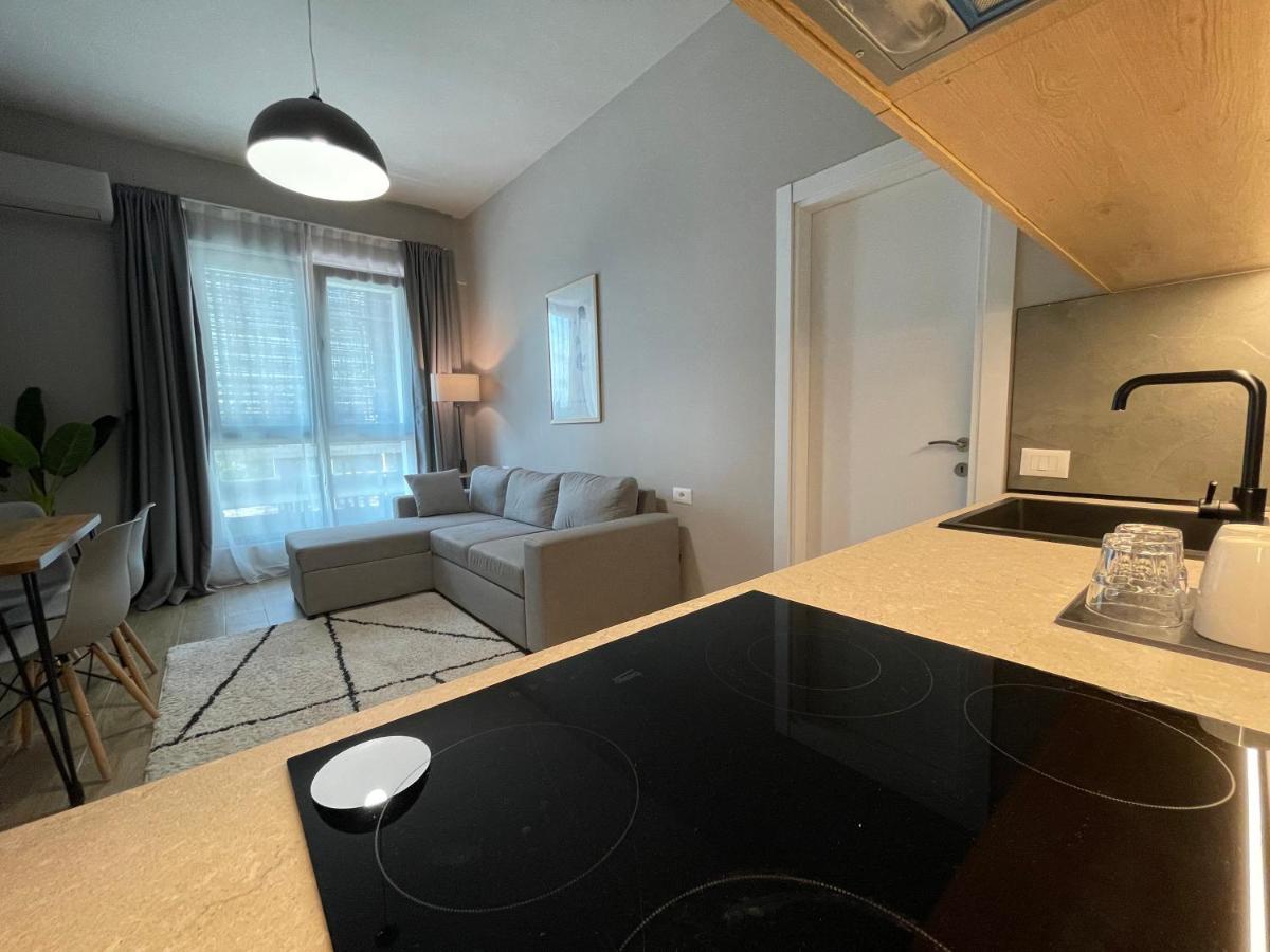 Square 21 Apartments Tiranë Luaran gambar